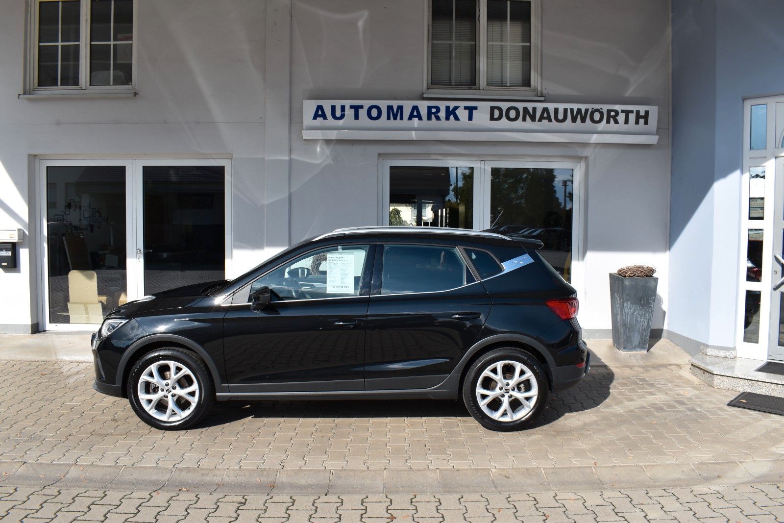 SEAT Arona 2022 г. Чёрный, пробег 37768 км