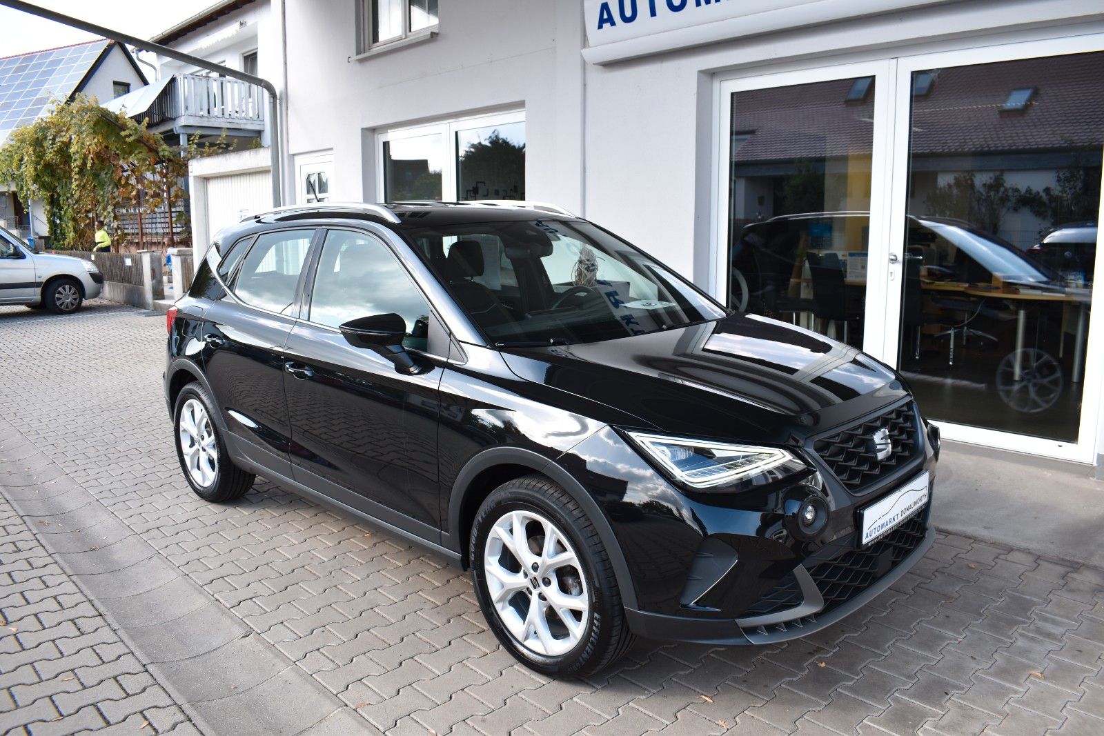 SEAT Arona 2022 г. Чёрный, пробег 37768 км