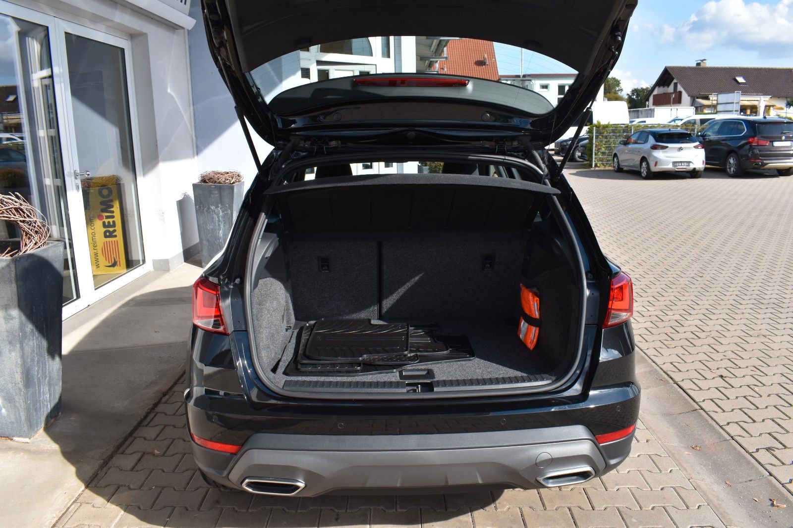 SEAT Arona 2022 г. Чёрный, пробег 37768 км