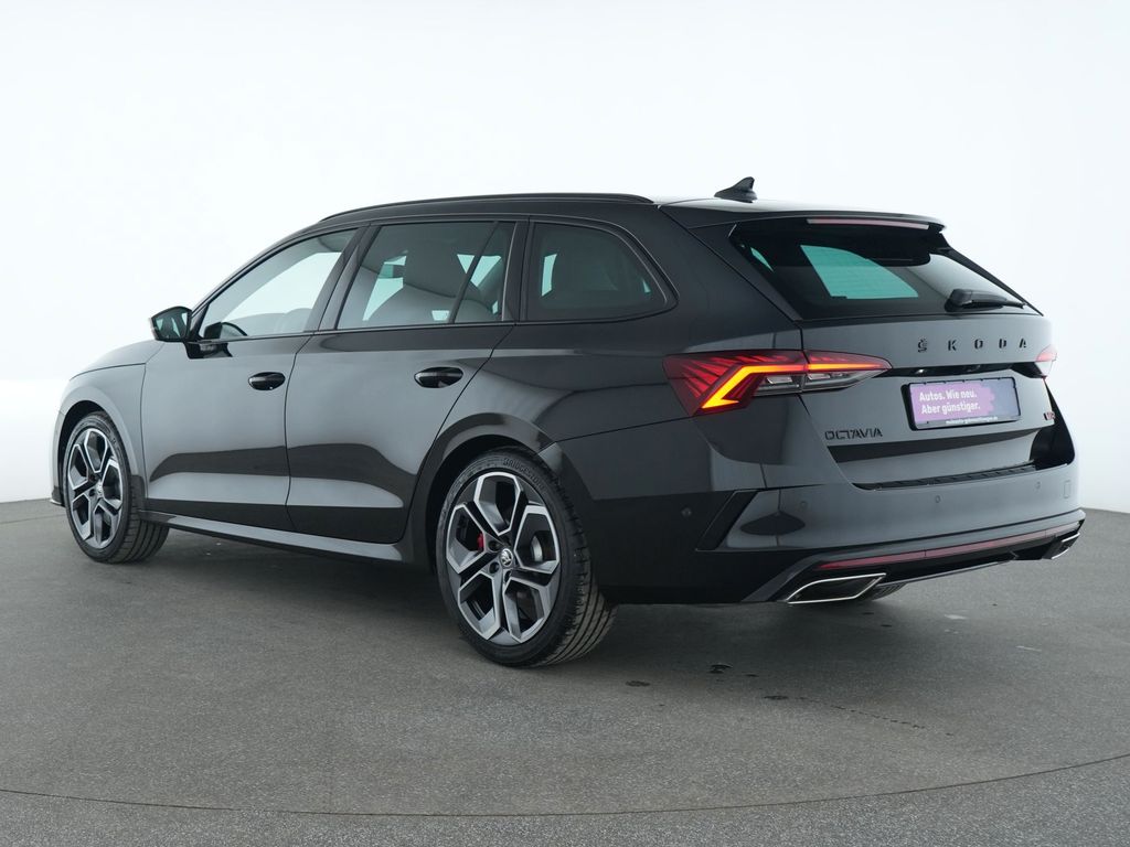 Skoda Octavia 2022 г. Чёрный, пробег 40121 км