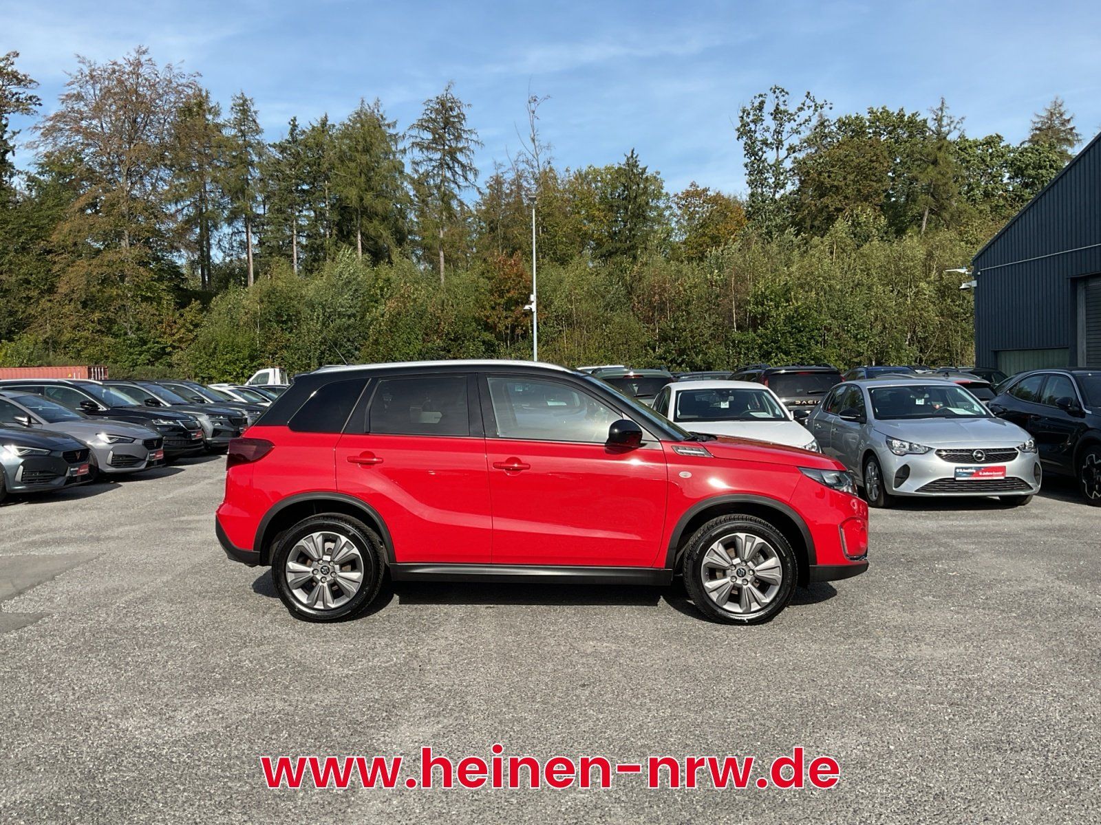 Suzuki Vitara 2022 г. Красный, пробег 40017 км