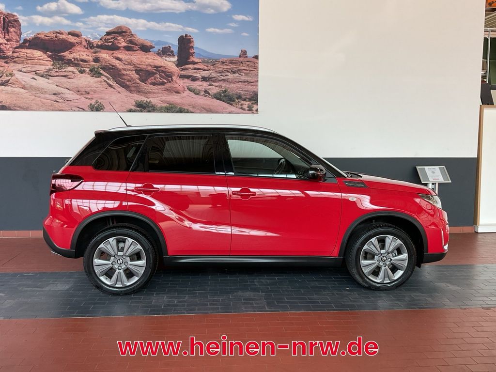 Suzuki Vitara 2022 г. Красный, пробег 40017 км