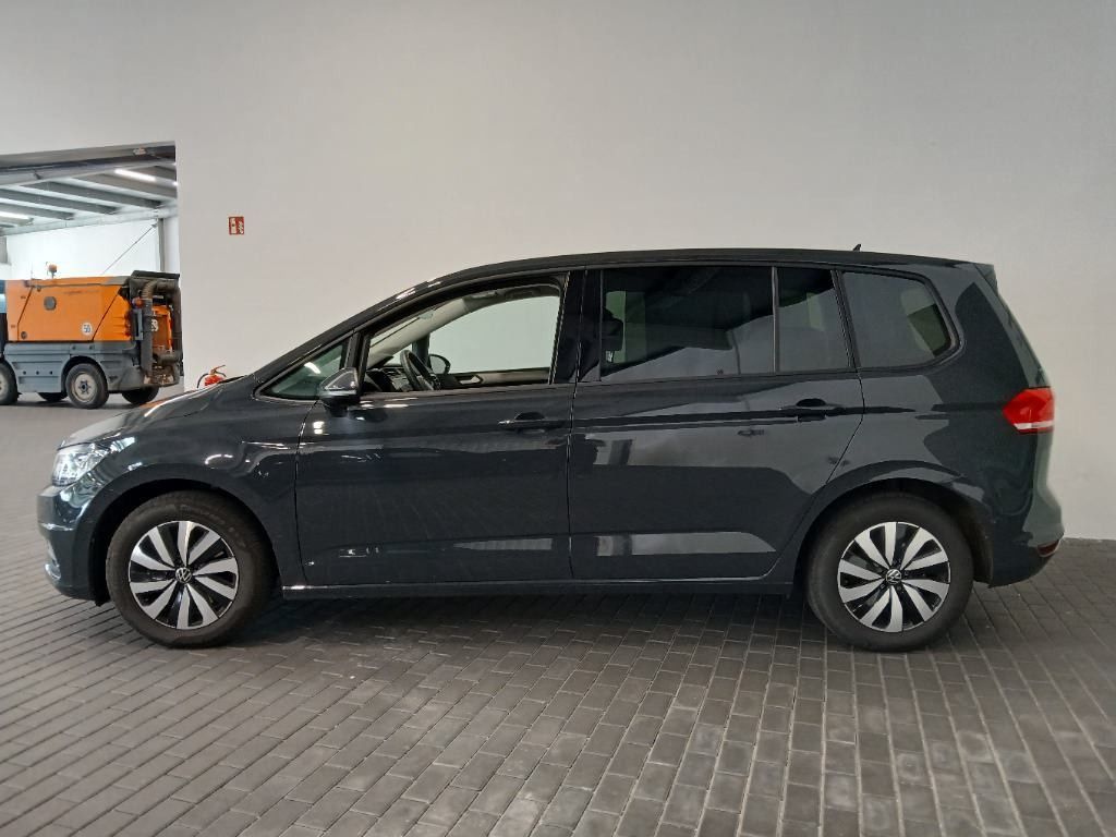Volkswagen Touran 2025 г. Синий, пробег 22900 км