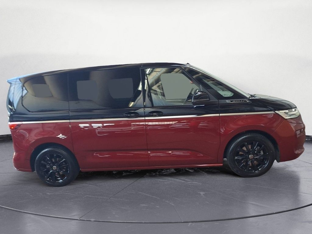 Volkswagen T7 MULTIVAN 2023 г. Чёрный, пробег 51228 км