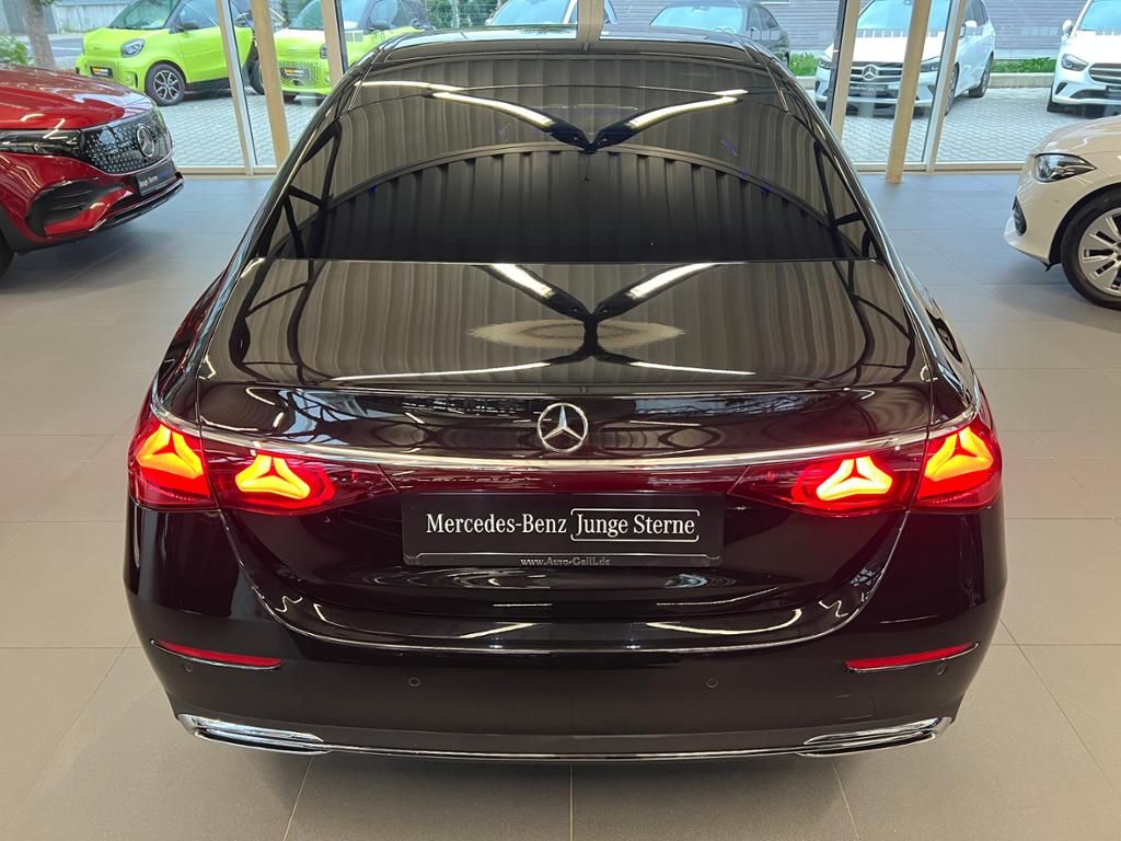 Mercedes-Benz E 220 2025 г. Чёрный, пробег 18955 км
