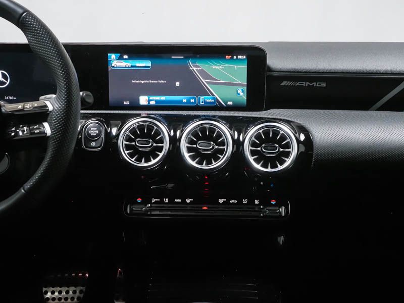 Mercedes-Benz A 35 AMG 2025 г. Белый, пробег 34782 км