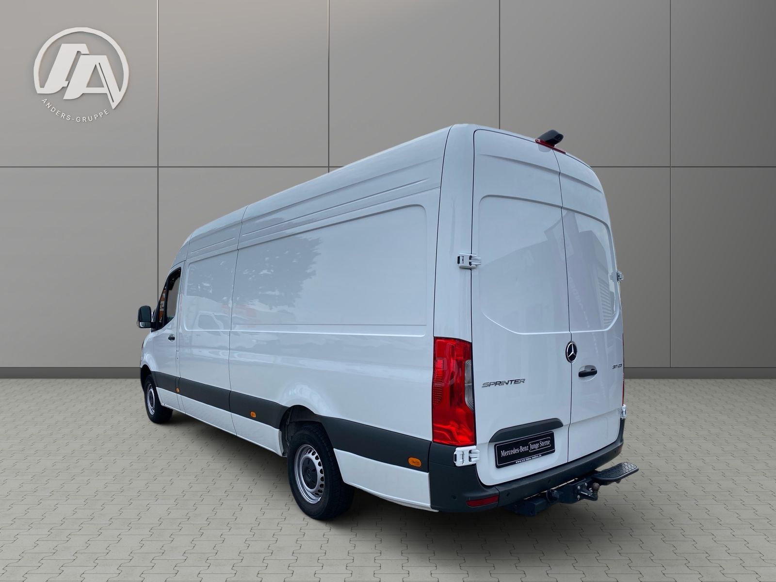 Mercedes-Benz SPRINTER 2025 г. Белый, пробег 48700 км