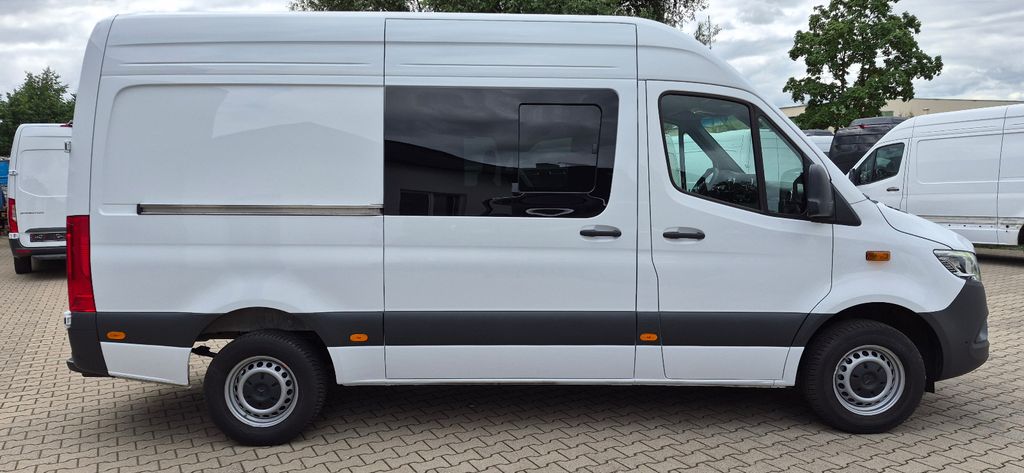 Mercedes-Benz SPRINTER 2024 г. Белый, пробег 44010 км