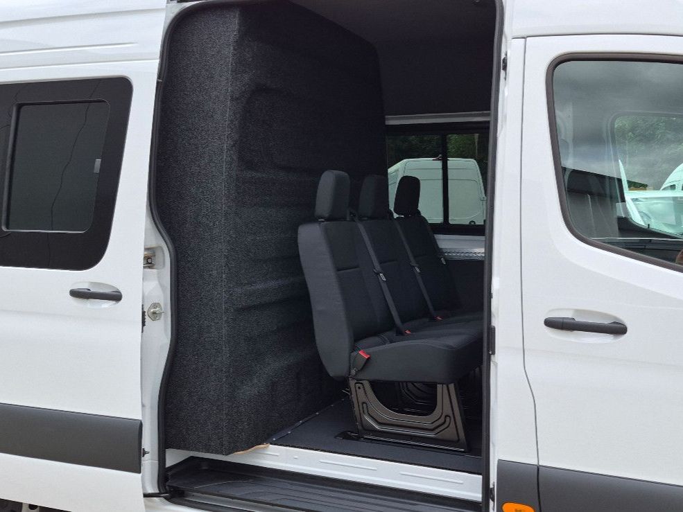 Mercedes-Benz SPRINTER 2024 г. Белый, пробег 44010 км