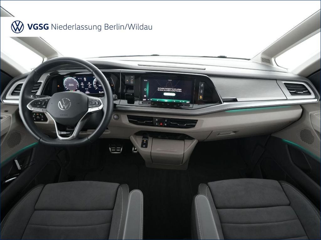 Volkswagen T7 MULTIVAN 2026 г. Чёрный, пробег 13558 км