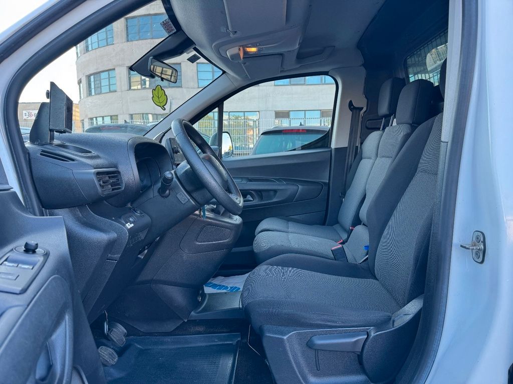 Citroen Berlingo 2021 г. Белый, пробег 21551 км