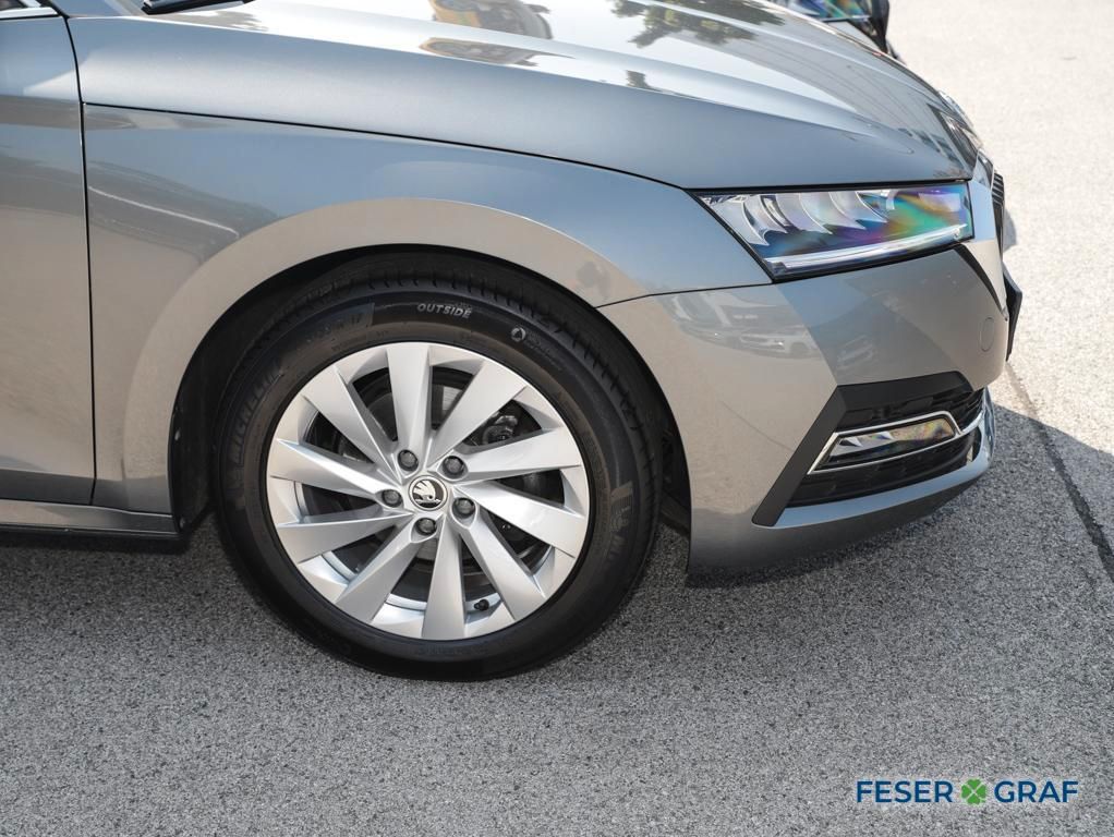 Skoda Octavia 2024 г. Серый, пробег 57850 км