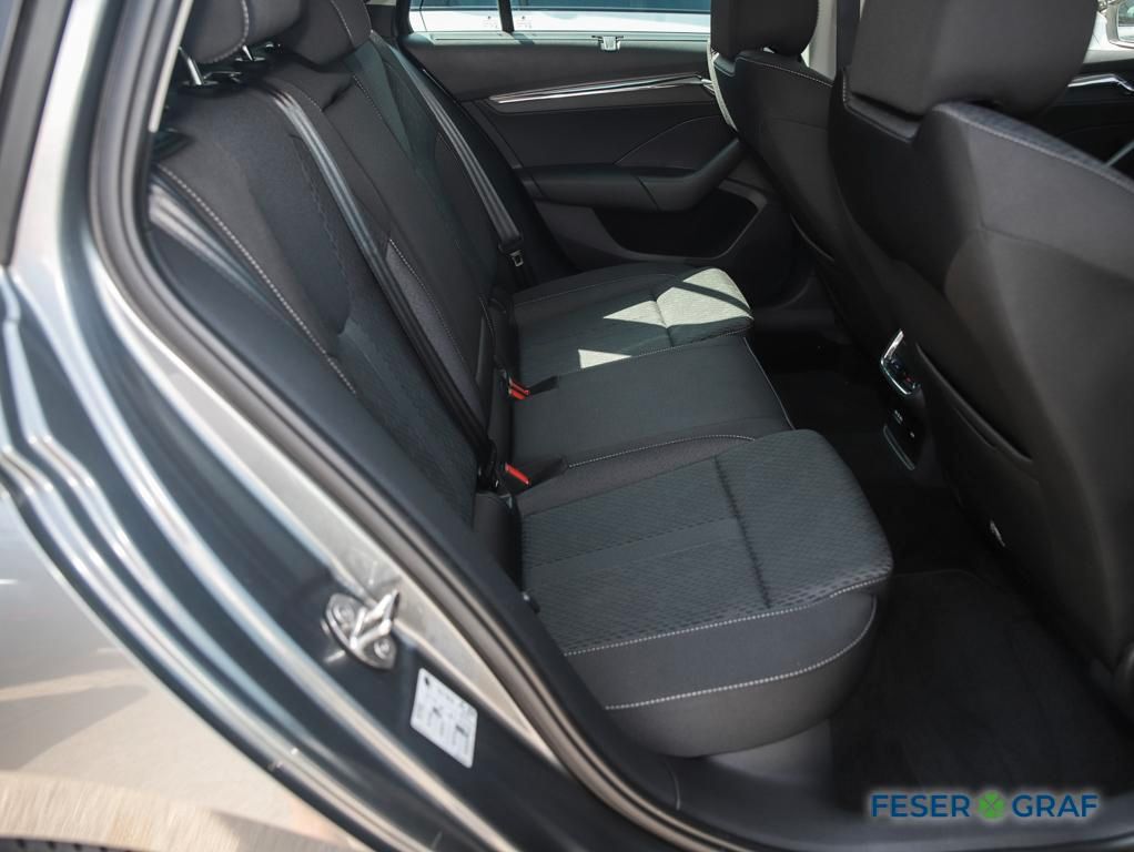 Skoda Octavia 2024 г. Серый, пробег 57850 км