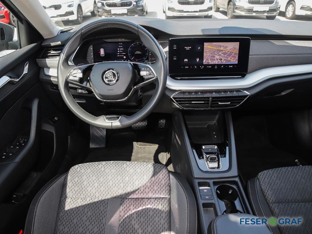 Skoda Octavia 2024 г. Серый, пробег 57850 км