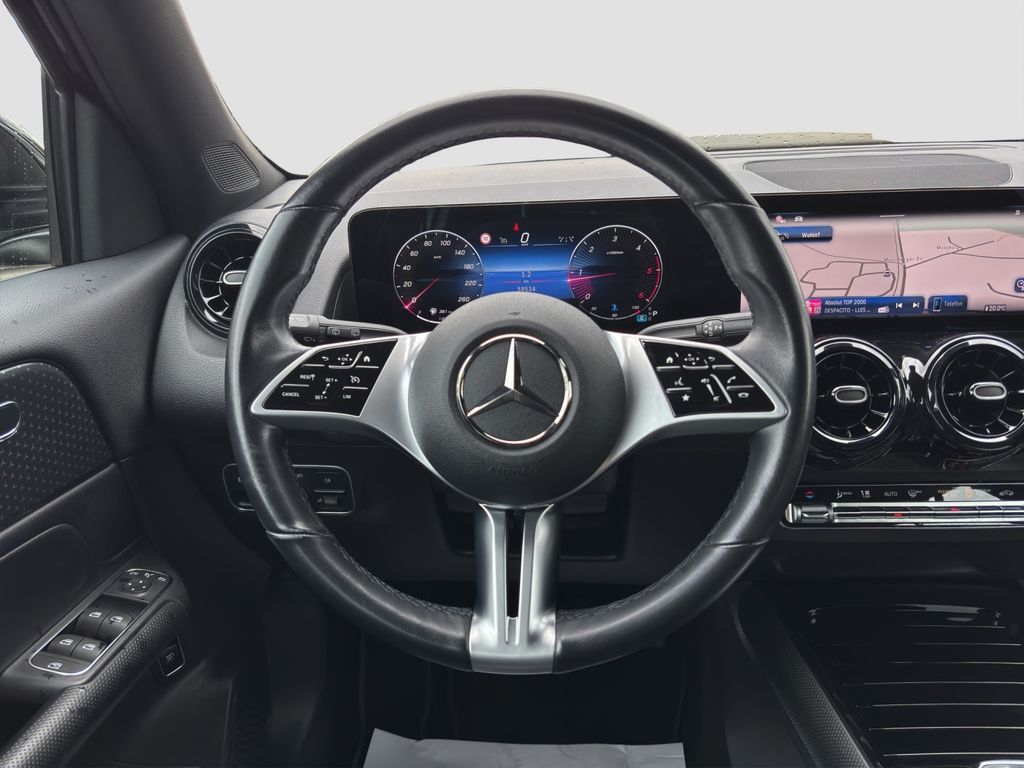 Mercedes-Benz GLB 200 2025 г. Чёрный, пробег 59730 км