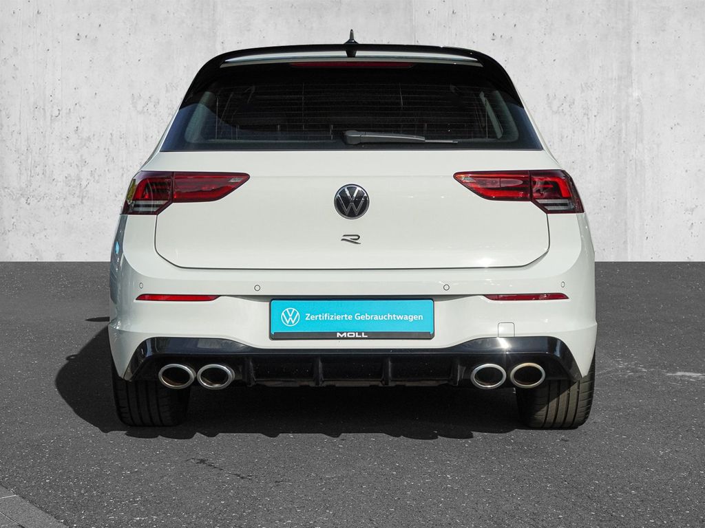 Volkswagen Golf 2023 г. Белый, пробег 54745 км