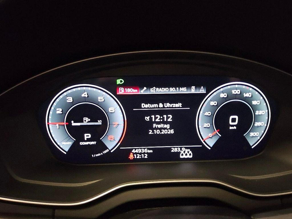 Audi Q5 2023 г. Серебристый, пробег 44936 км