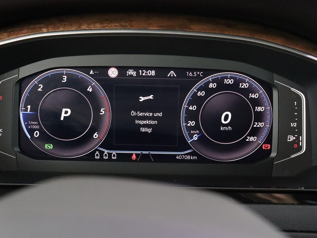 Volkswagen Arteon 2023 г. Белый, пробег 40708 км
