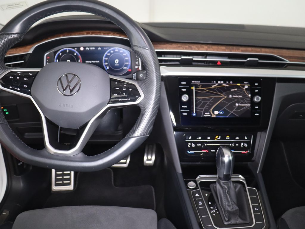 Volkswagen Arteon 2023 г. Белый, пробег 40708 км