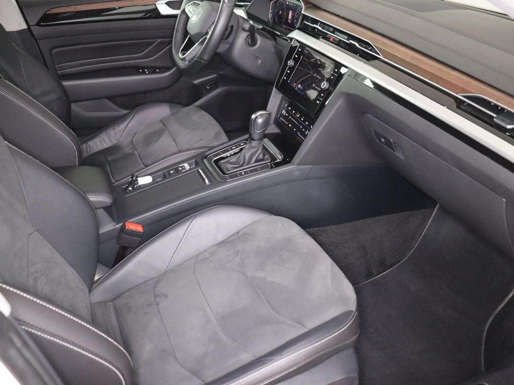 Volkswagen Arteon 2023 г. Белый, пробег 40708 км