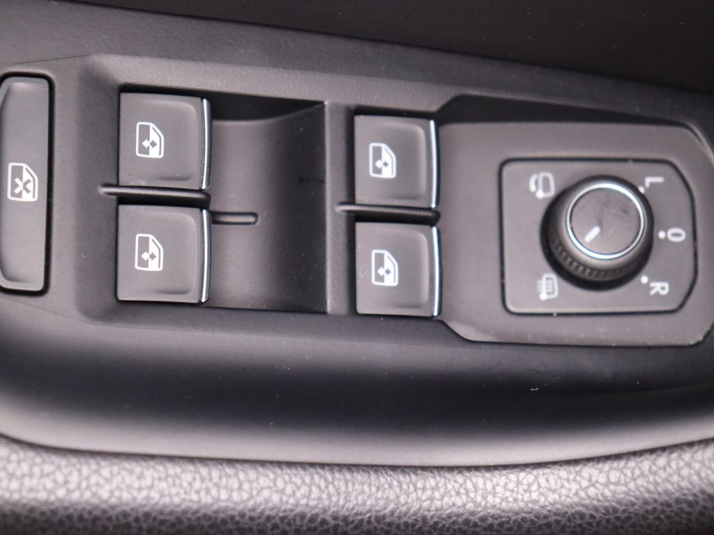 Volkswagen Arteon 2023 г. Белый, пробег 40708 км