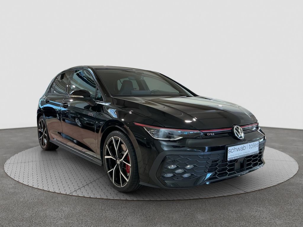 Volkswagen Golf 2025 г. Чёрный, пробег 18392 км