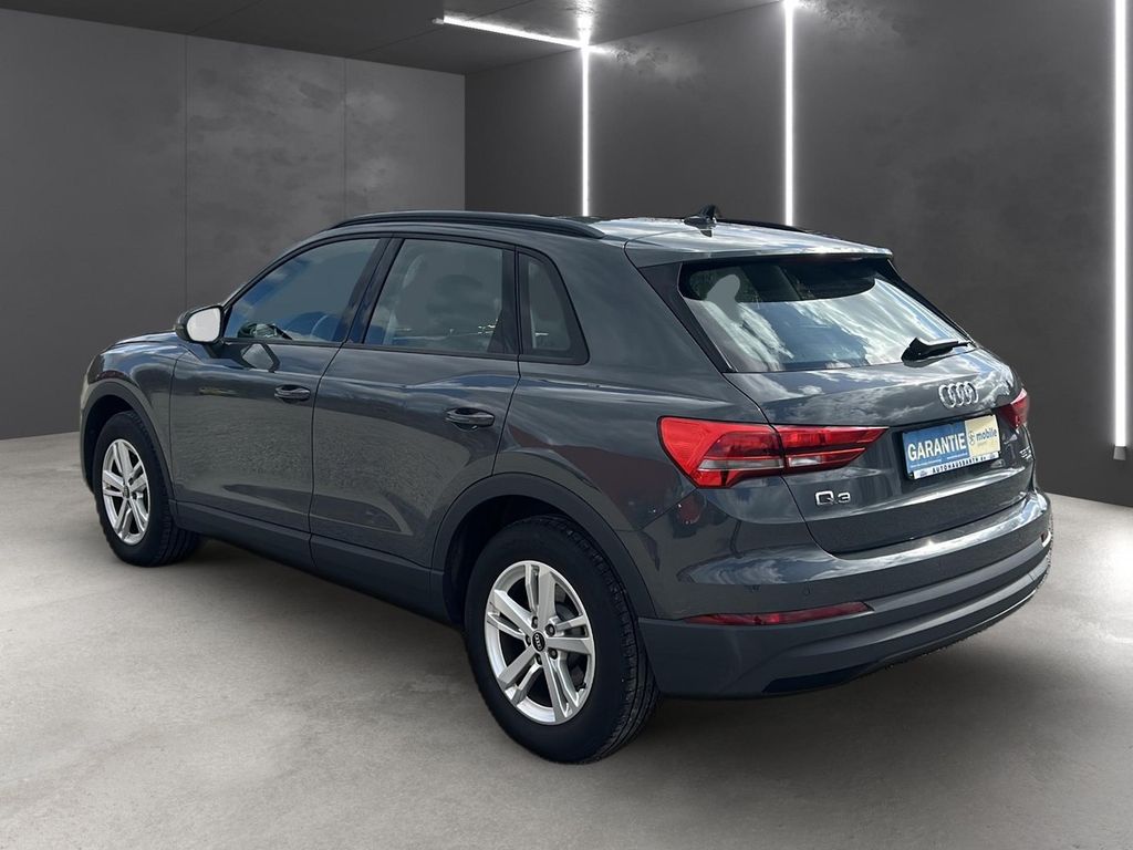 Audi Q3 2021 г. Серый, пробег 56041 км