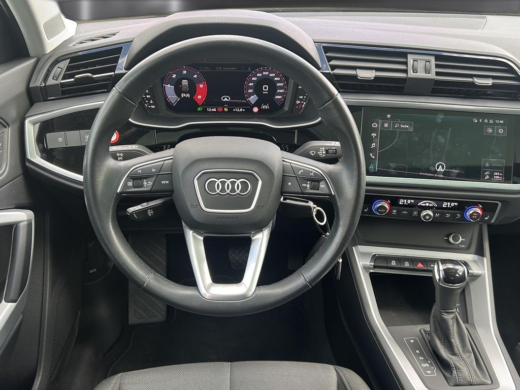 Audi Q3 2021 г. Серый, пробег 56041 км