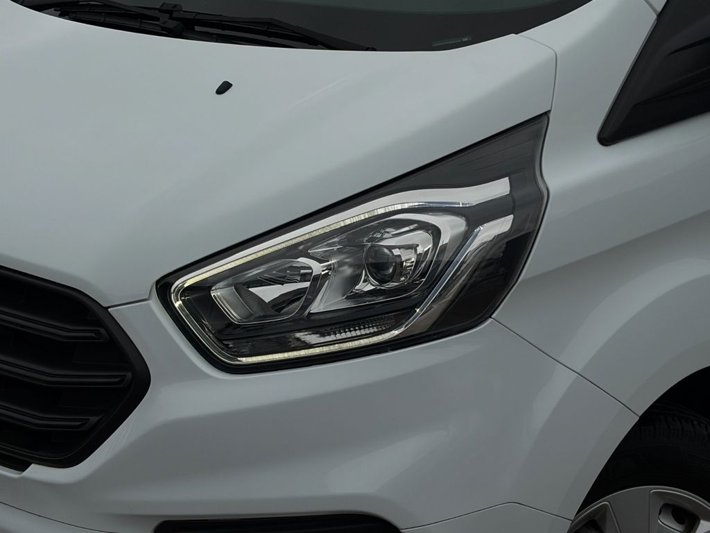 Ford Transit Custom 2023 г. Белый, пробег 55270 км