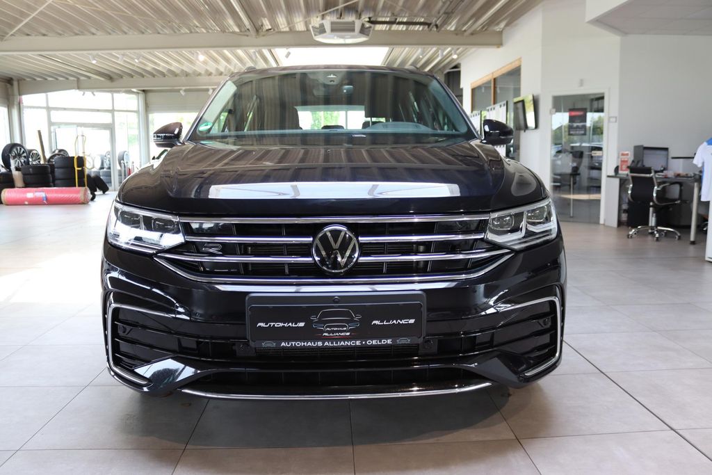 Volkswagen Tiguan 2023 г. Чёрный, пробег 55900 км