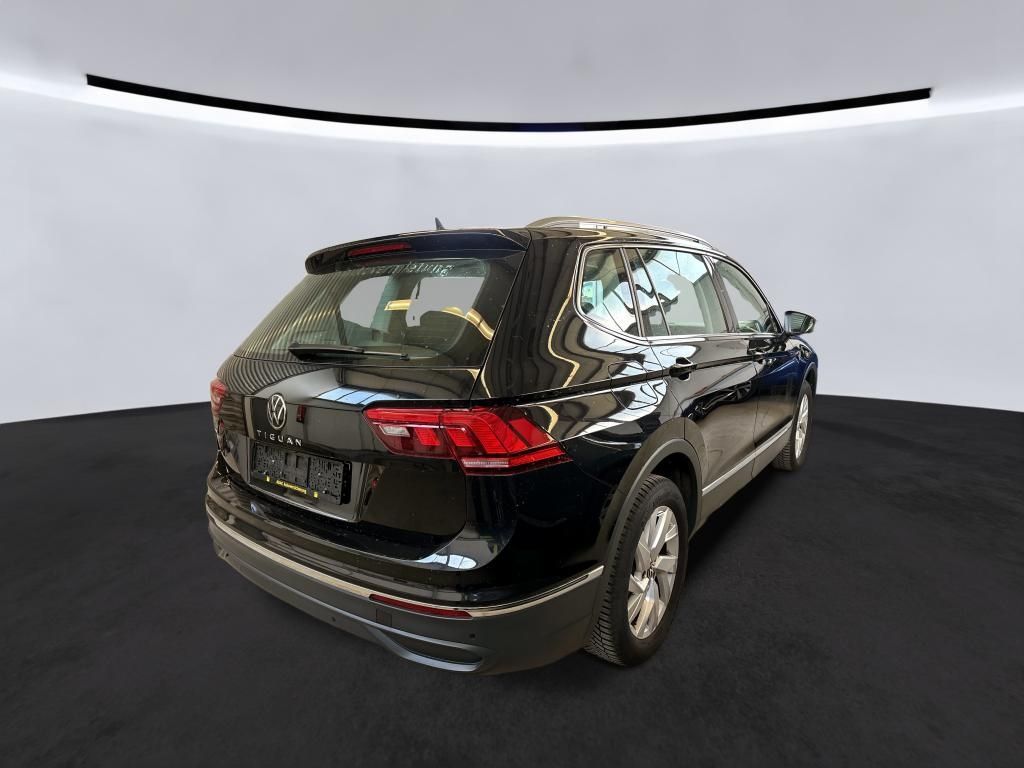 Volkswagen TIGUAN ALLSPACE 2025 г. Чёрный, пробег 32792 км