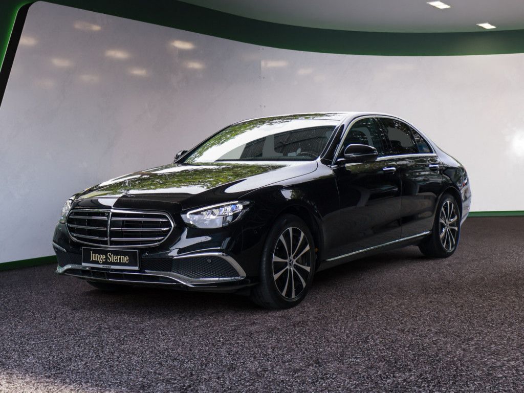 Mercedes-Benz E 400 2022 г. Чёрный, пробег 28825 км
