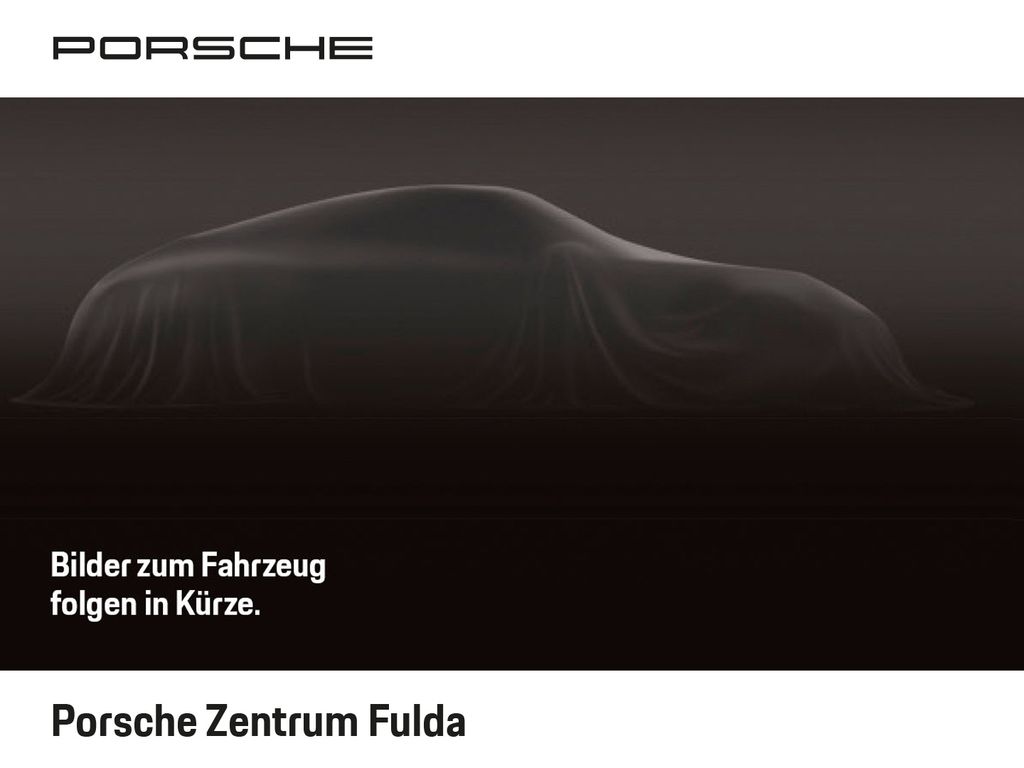 Porsche Macan 2023 г. Чёрный, пробег 48900 км