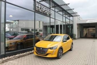 Peugeot 208 2021