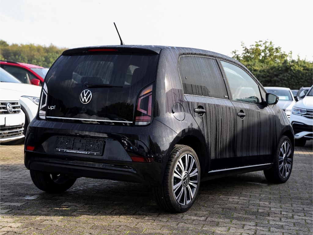 Volkswagen up! 2022 г. Чёрный, пробег 40000 км