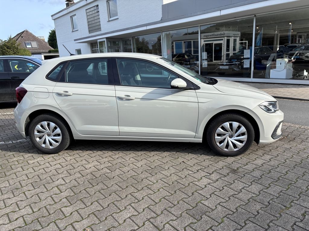 Volkswagen Polo 2023 г. Серый, пробег 30988 км