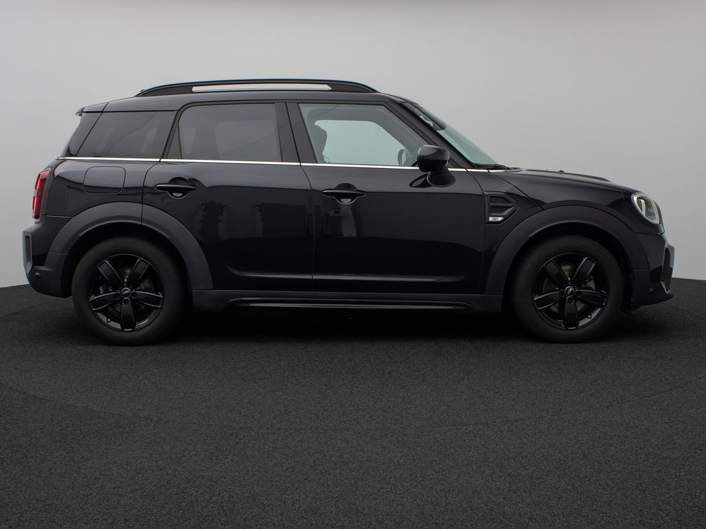 Mini COOPER COUNTRYMAN 2023 г. Чёрный, пробег 32454 км