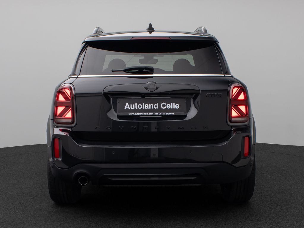 Mini COOPER COUNTRYMAN 2023 г. Чёрный, пробег 32454 км