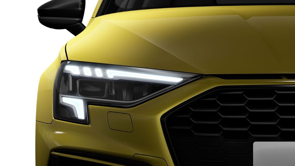 Audi A3 2023 г. Жёлтый, пробег 48180 км