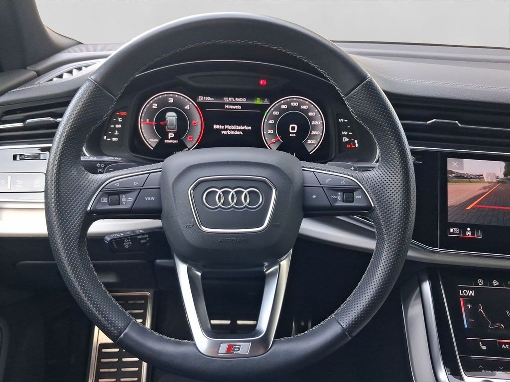 Audi Q8 2023 г. Чёрный, пробег 48164 км