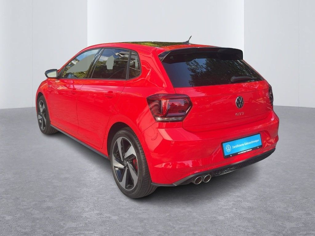 Volkswagen Polo 2022 г. Красный, пробег 45696 км