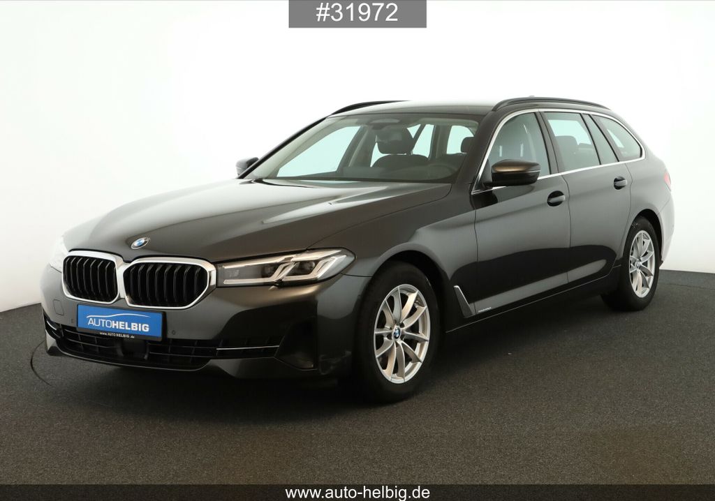 BMW 520 2022 г. Серый, пробег 50700 км