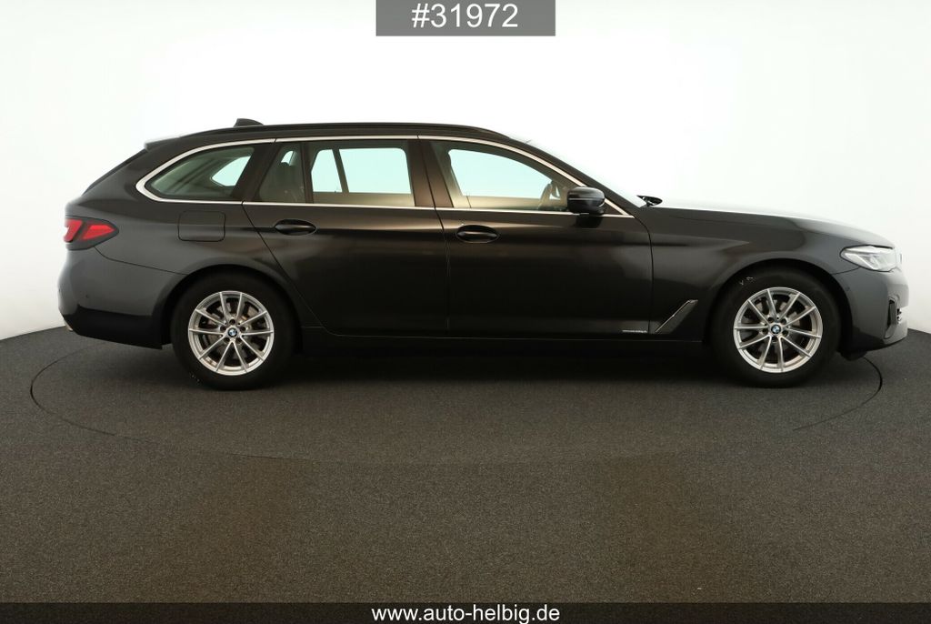 BMW 520 2022 г. Серый, пробег 50700 км