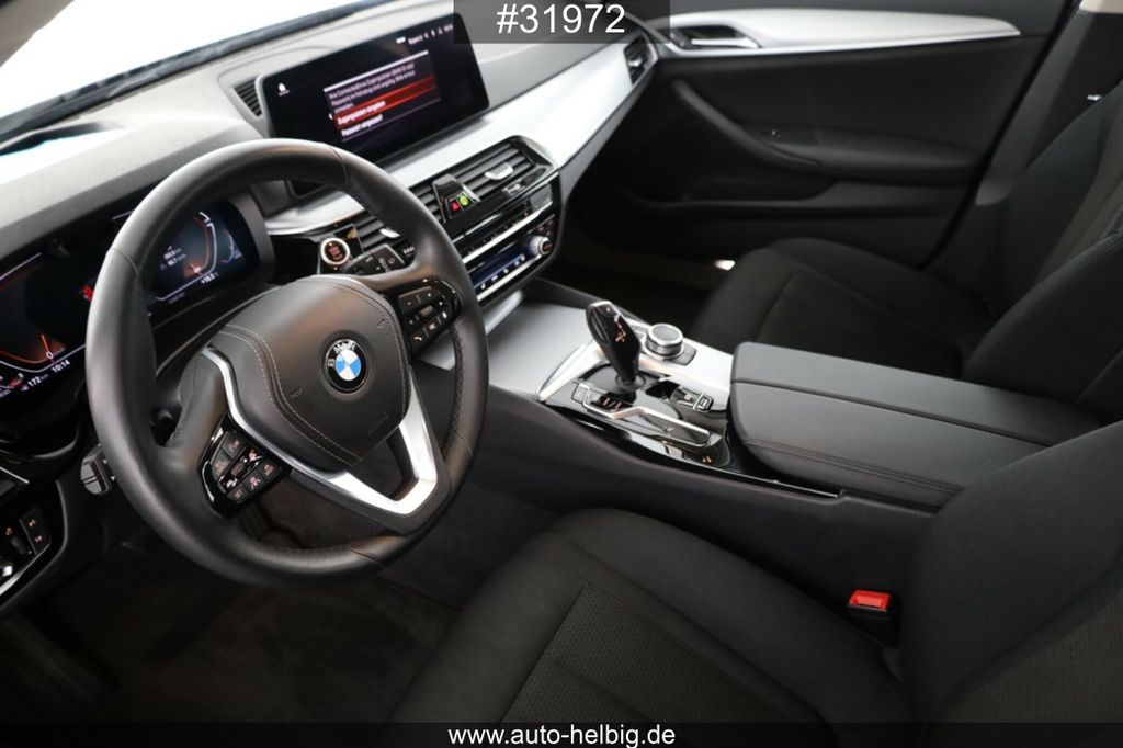 BMW 520 2022 г. Серый, пробег 50700 км
