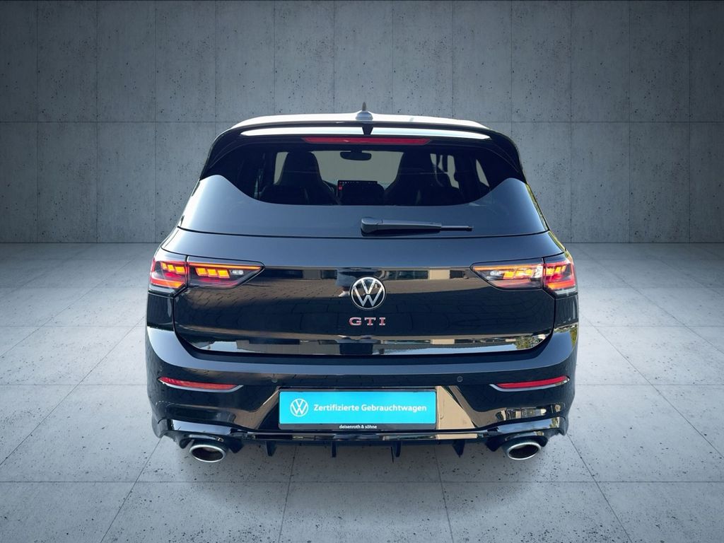 Volkswagen Golf 2025 г. Чёрный, пробег 15390 км