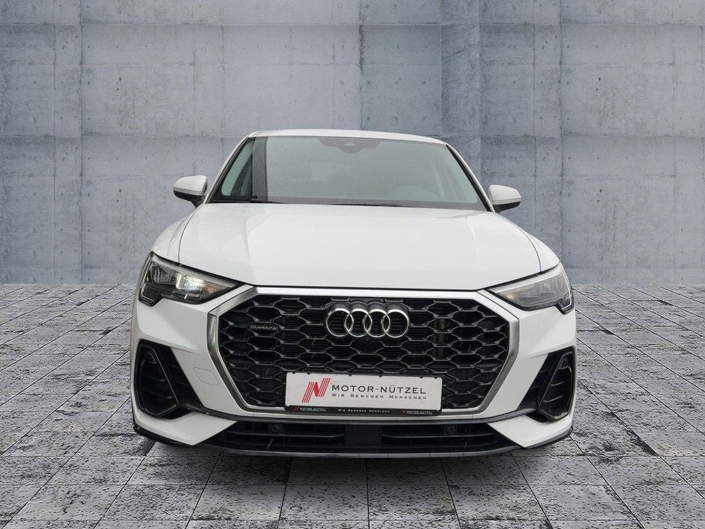 Audi Q3 2023 г. Белый, пробег 41334 км