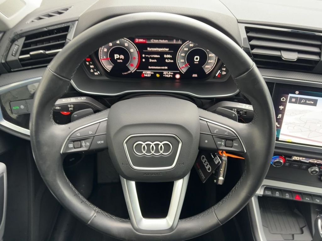 Audi Q3 2023 г. Белый, пробег 41334 км