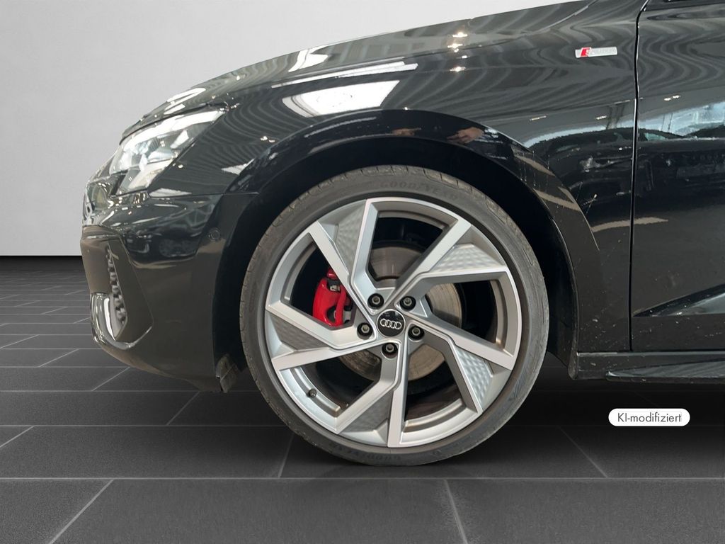 Audi A3 2023 г. Чёрный, пробег 56570 км