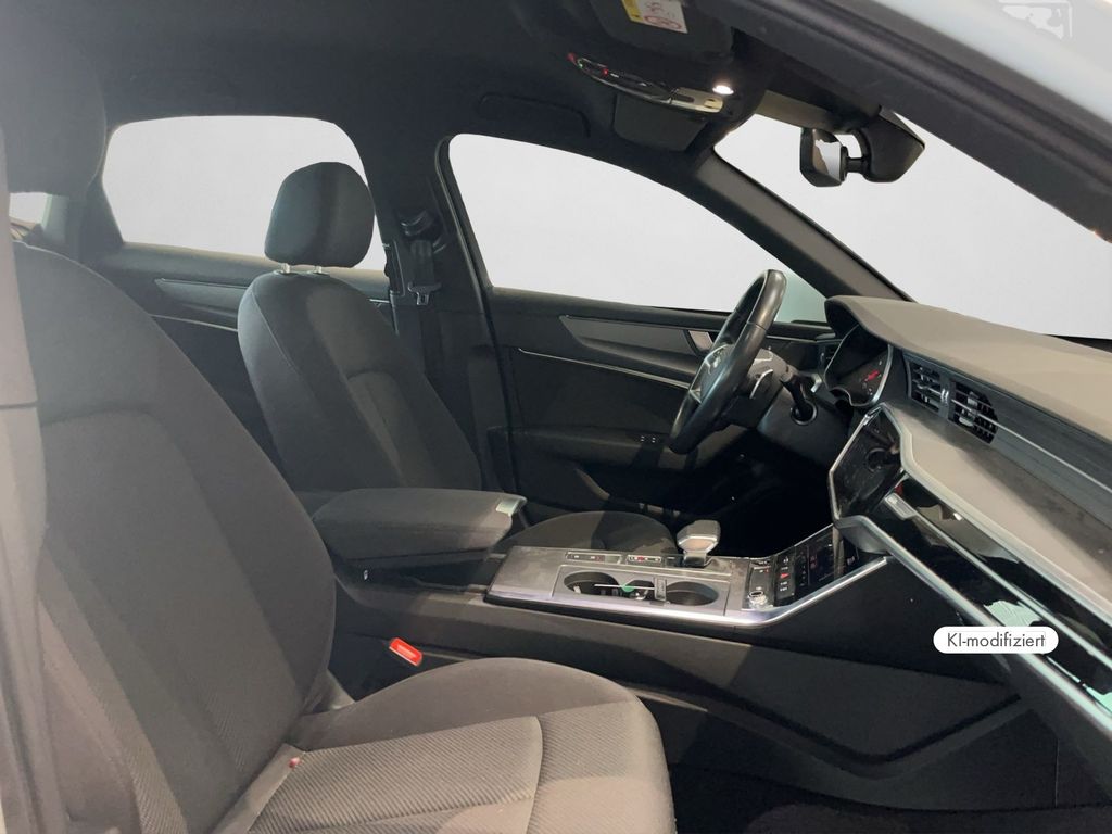 Audi A6 2023 г. Белый, пробег 54570 км
