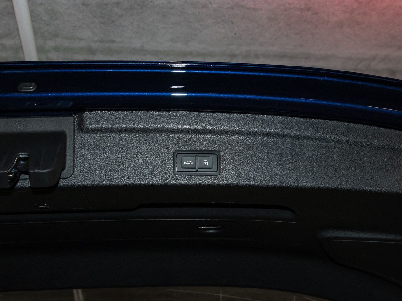 Audi Q3 2023 г. Синий, пробег 50424 км